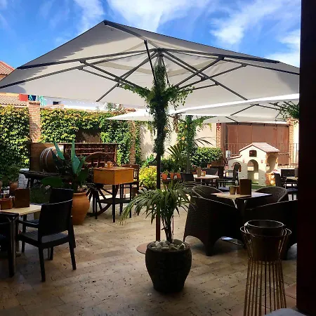 Casa Lola Guest house