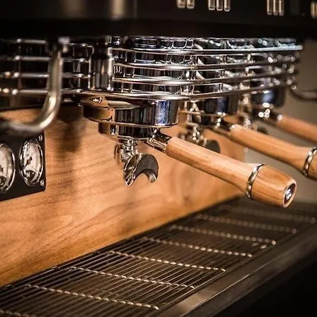 Guest house Casa Lola 3*