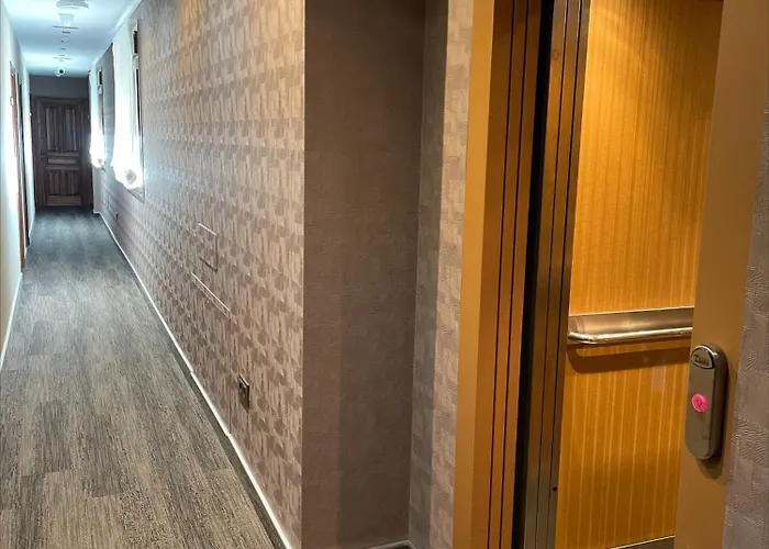 게스트하우스 Casa Lola 3*